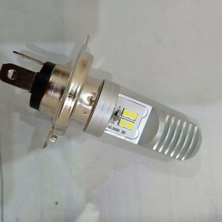 Đèn led-Đèn led 8 tim chân H4 gắn cho các loại xe máy chân H4