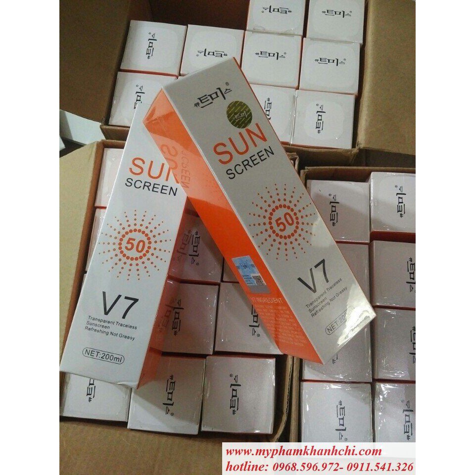 Xịt chống nắng sunscreen V7 spf 50+