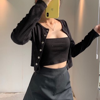 CROPTOP TAY DÀI NÚT BẤM