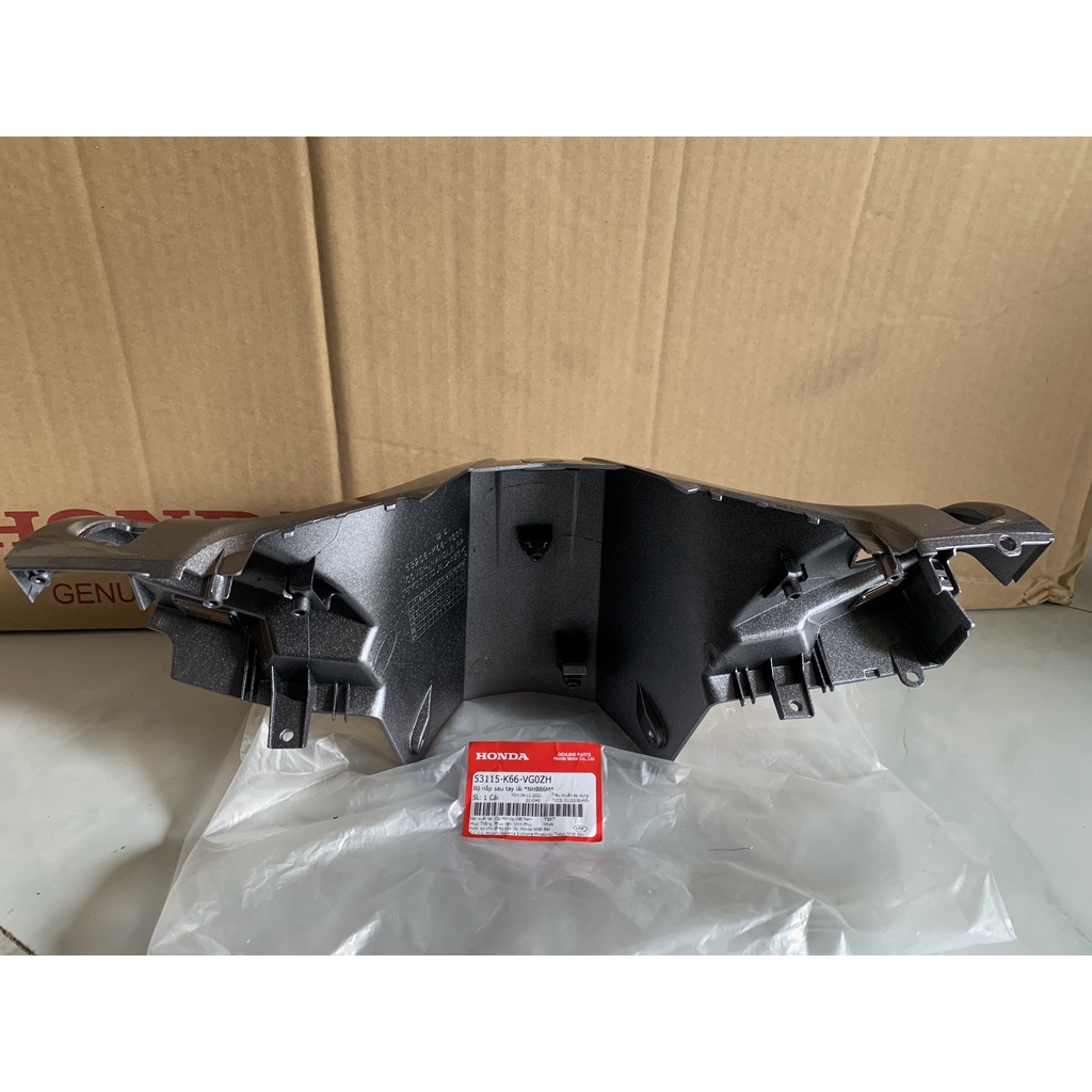 Bộ nắp sau tay lái - gáy HONDA AIR BLADE 125 năm 2018 màu Ghi bạc. 53115K66VG0ZH *NHB86M*