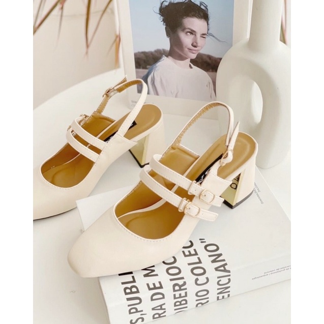 Giày cao gót bít mũi kiểu dáng Hàn Quốc màu nude_đen