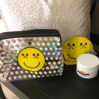 Túi đựng mỹ phẩm lớn Smiley Beauty Pouch Victoria's Secrect