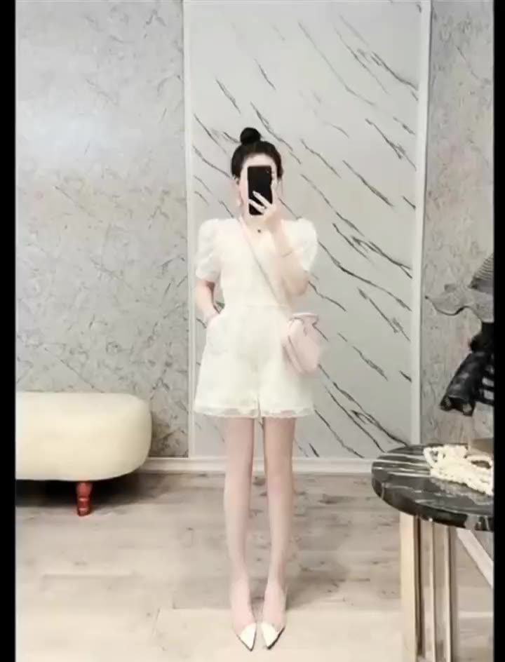 Áo Liền Quần Ống Rộng Màu Trắng Mỏng Vừa Vặn Phong Cách Mới Dành Cho Bạn Nữ | BigBuy360 - bigbuy360.vn