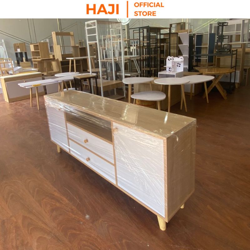 Kệ tivi phòng khách HAJI có ngăn kéo và hộc lưu trữ vật dụng kiểu dáng sang trọng A142