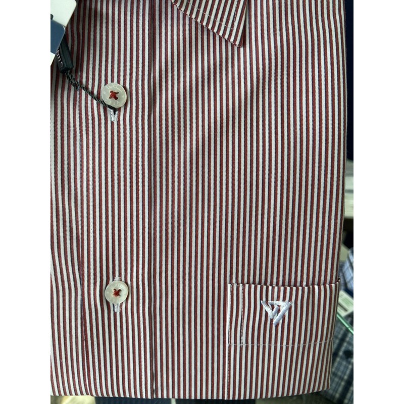 Việt tiến chính hãng ) áo việt tiến dài tay Phom Regular ) dáng xuông giá treo 540k. vải sợi tre cao cấp