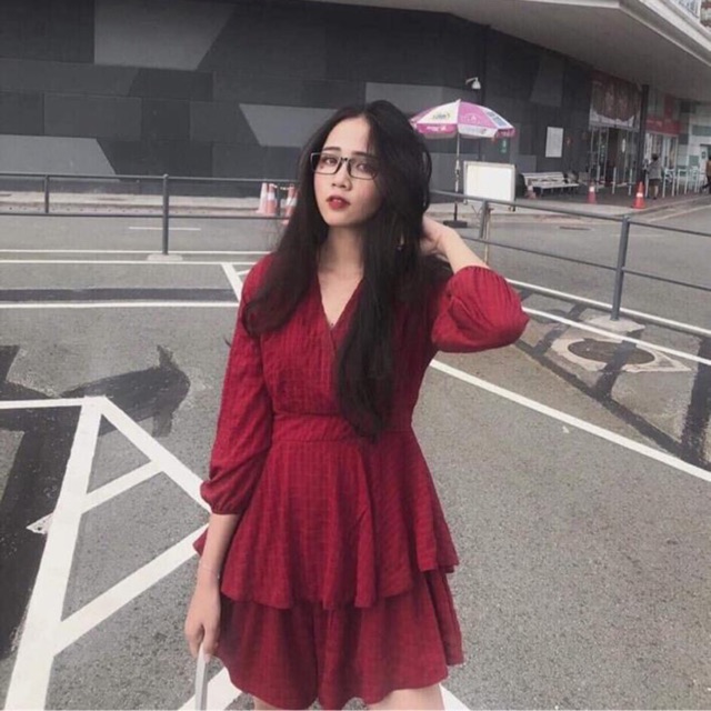 Jump xô đùi đắp chéo đỏ