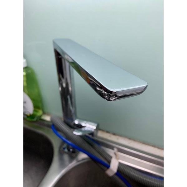 Dung dịch tẩy cặn canxi bám lâu ngày trên sen vòi , inox , sàn gạch Smart Cleaner 300ml