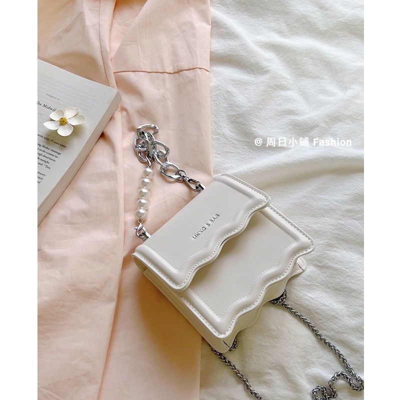 Túi Đeo Chéo Hình Vuông Cỡ Nhỏ Phối Dây Đeo Sợi Xích Thời Trang Mùa Hè 2022 Cho Nữ