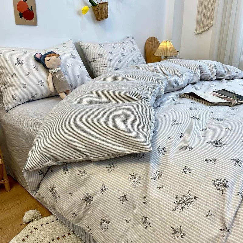 Set chăn ga 4 món cotton living hoa nhí kẻ sọc