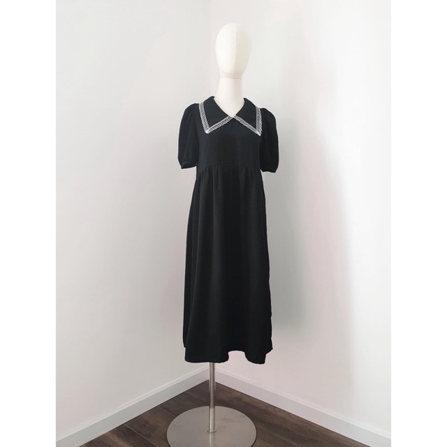 Đầm cổ viền ren AfterBefore