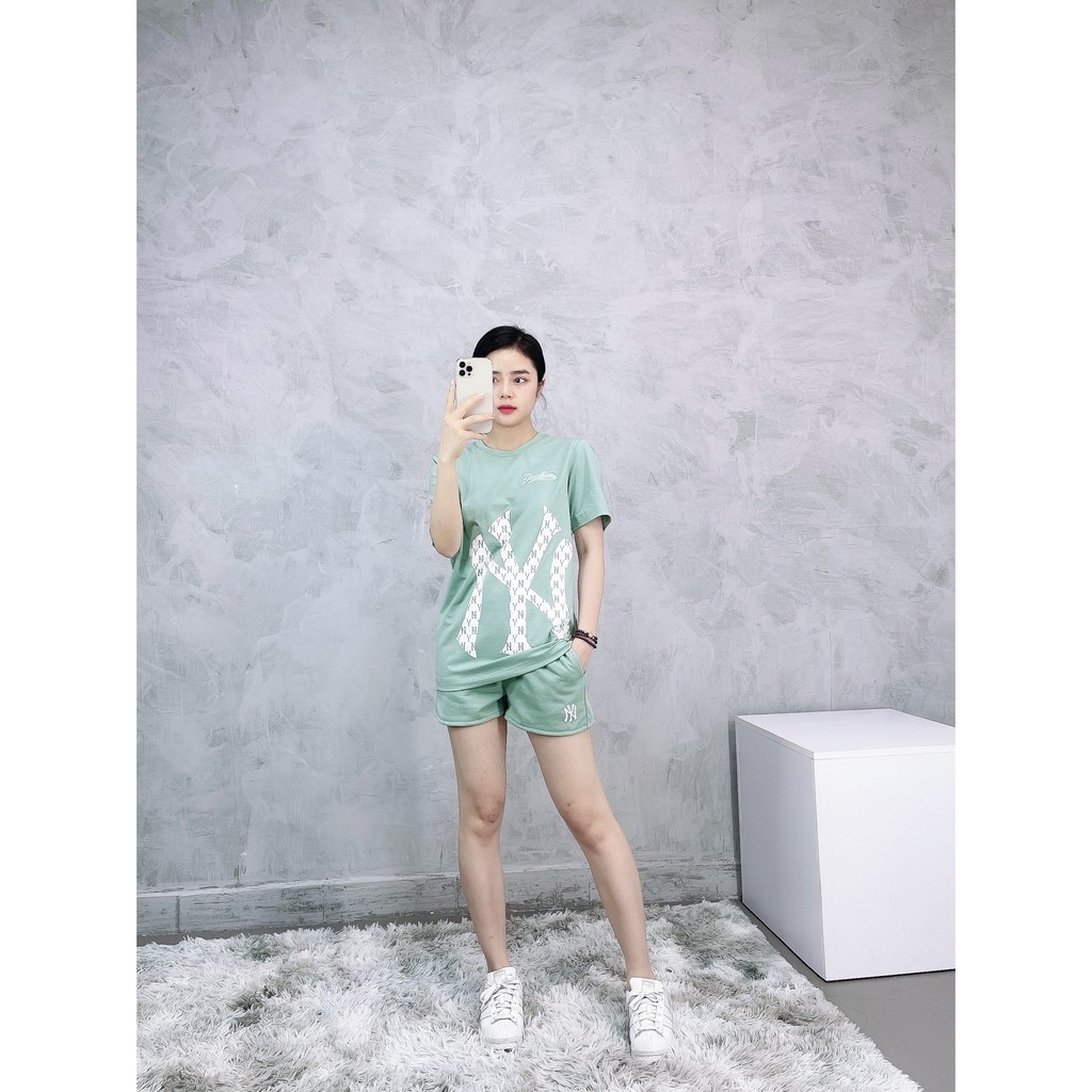 (HÀNG XUẤT XỊN) Áo xanh 1850 MONOGRAM M//L//B Y/A/N/K/E/E/S OVERFIT TEE  Made in V//N full-tag-code  Size XS S M L