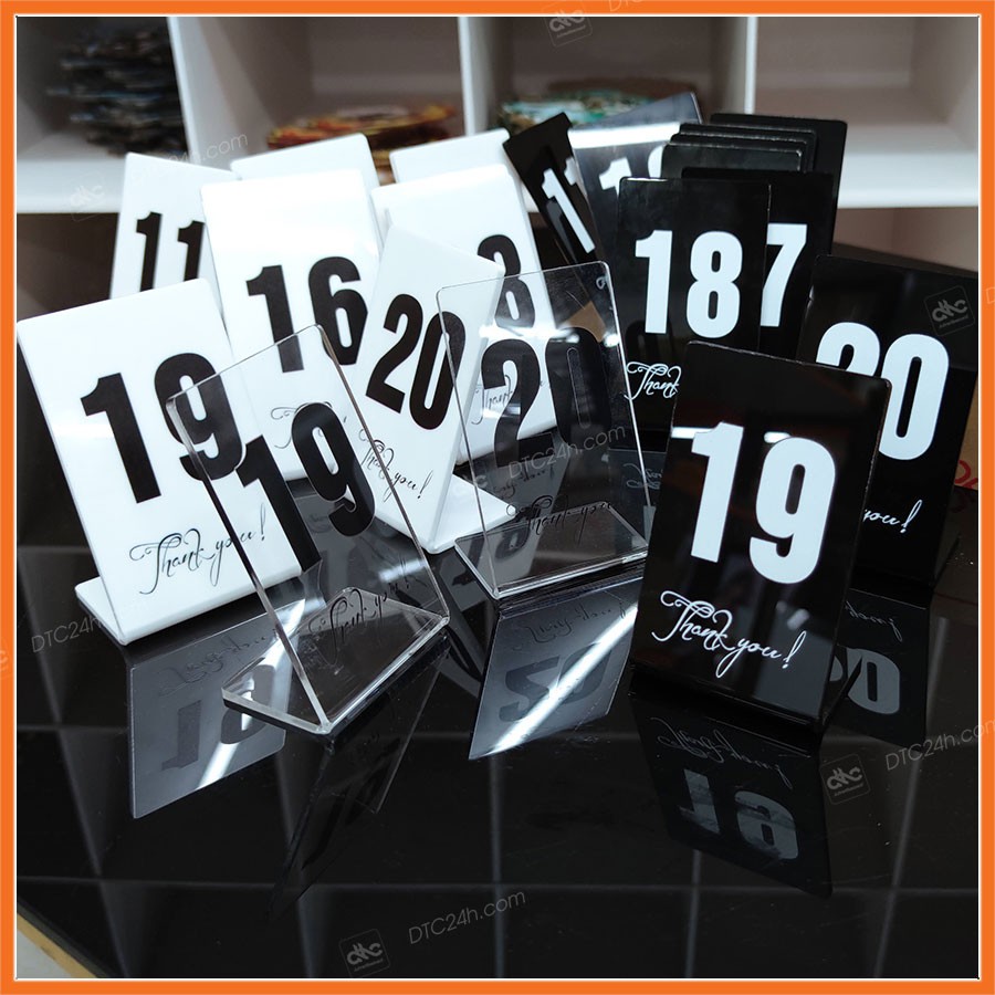Combo 10 thẻ số bàn cà phê - Biển số bàn mica - Kệ số mica để bàn - Số 01 đến 50