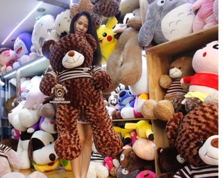 Gấu bông teddy áo len cao 80cm