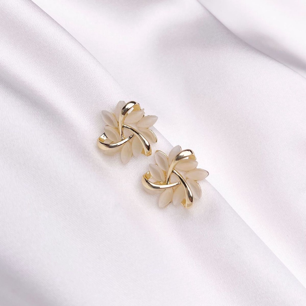 Bông Tai Xỏ Lỗ Hình Oval / Vuông / Cánh Hoa Thời Trang Sang Trọng Cho Nữ