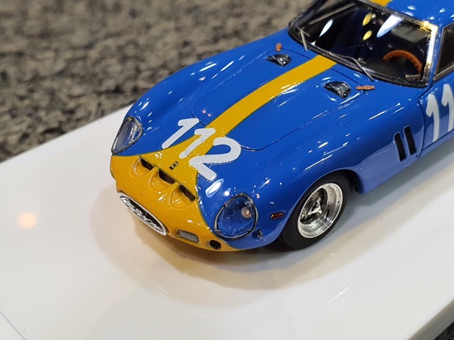 Xe Mô Hình Ferrari 250GTO Limited + Figure 1:64 ( Xanh Dương #112 )