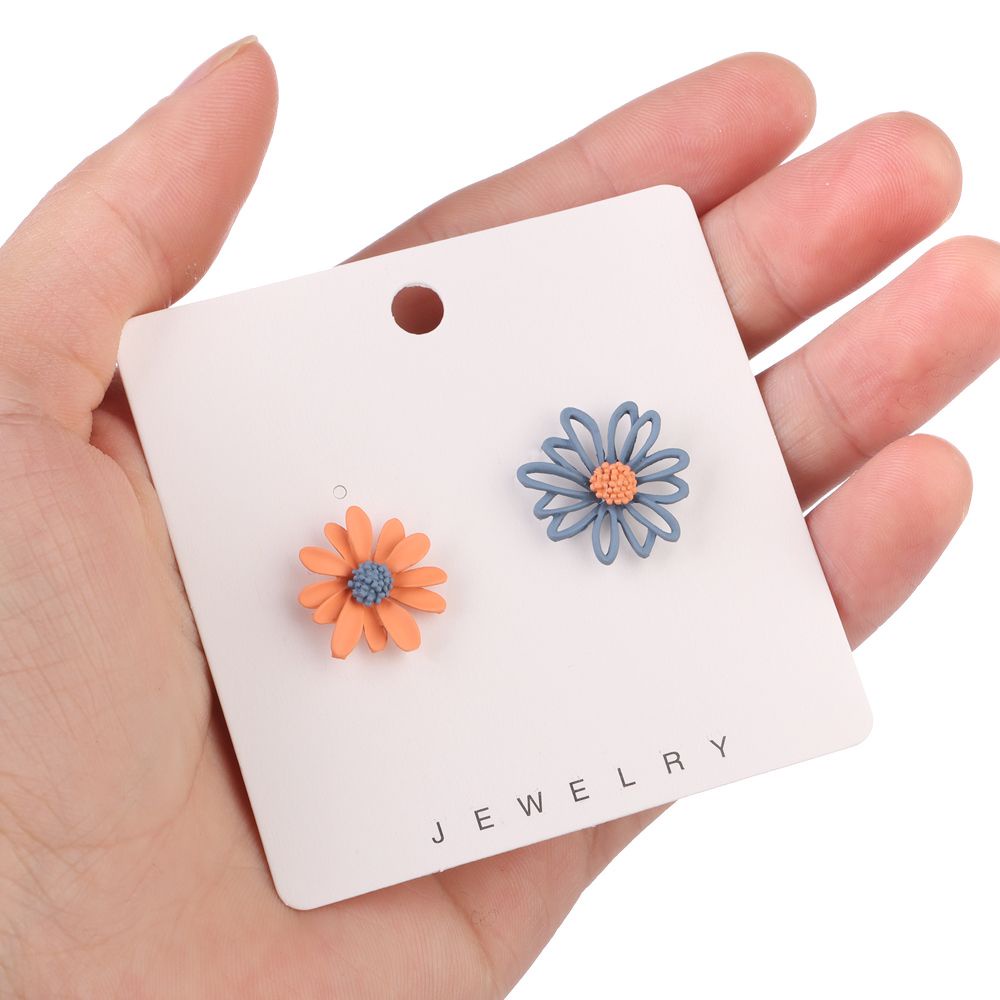 Bông Tai Hình Hoa Cúc Nhỏ Dễ Thương Phong Cách Hàn Quốc Cho Nữ