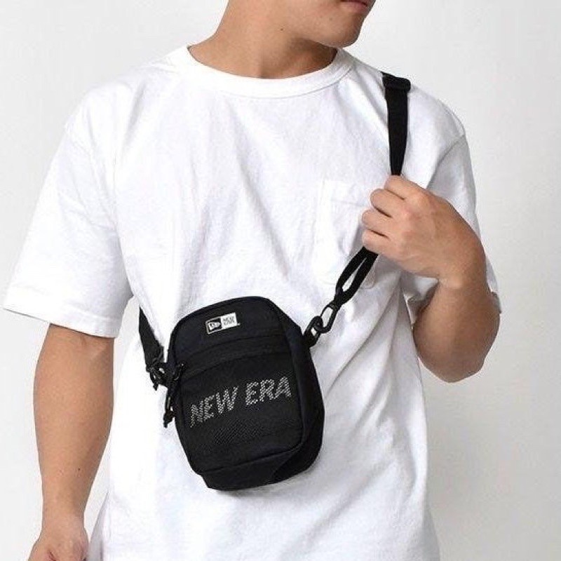 Túi new era chéo phối màu đen trắng size mini