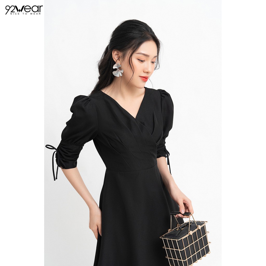 Đầm váy nữ công sở 92WEAR 2 MÀU, dáng xòe xếp ly DEW0835 | BigBuy360 - bigbuy360.vn