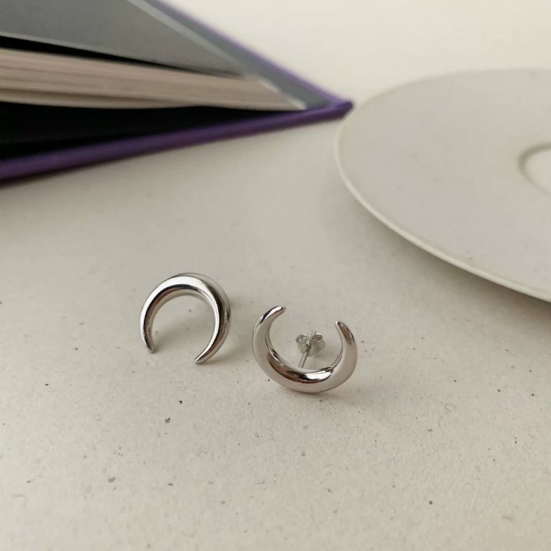 Khuyên Tai Hình Mặt Trăng Khuyết Cá Tính Hợp Thời Trang