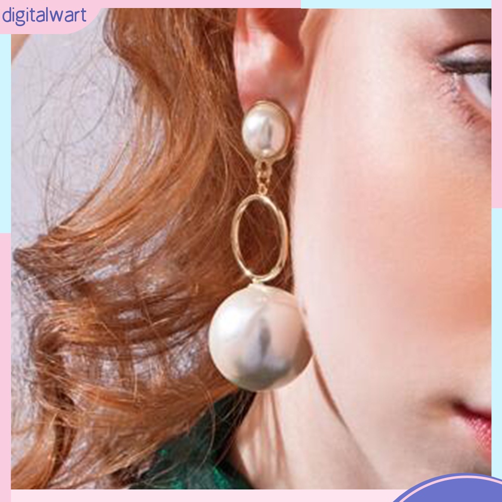 Hoa tai dáng dài gắn hạt ngọc trai giả phong cách nữ tính