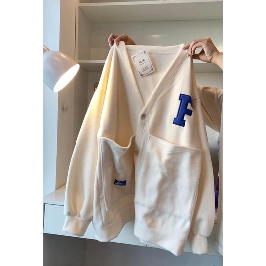 Áo khoác cardigan chữ F