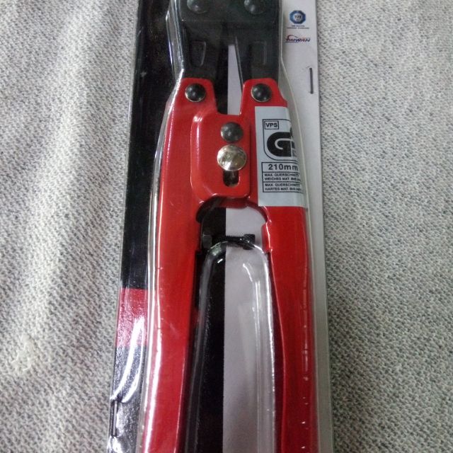 Kềm cắt cộng lực