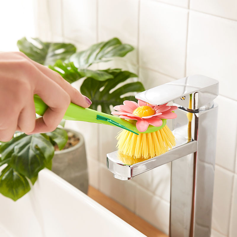 Bàn chải lau chùi chén dĩa có tay cầm dài tiện dụng