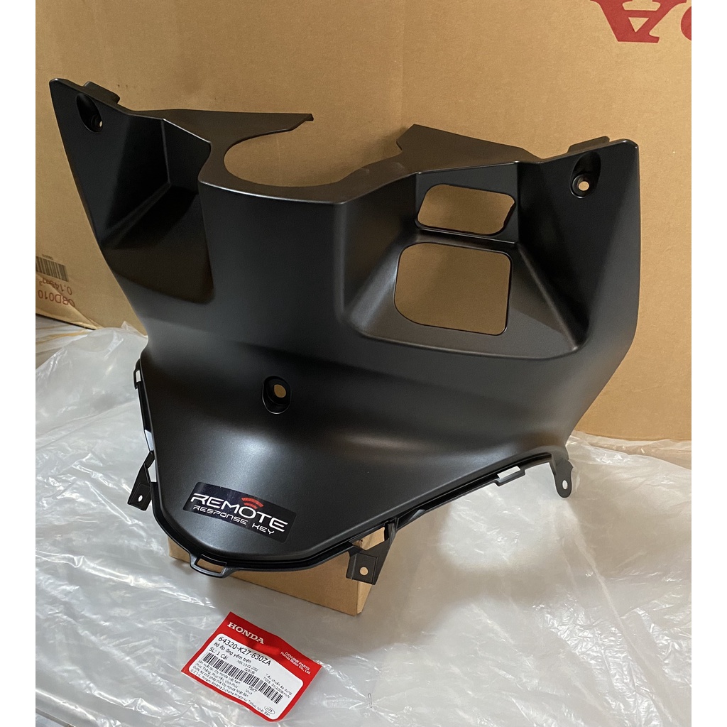 Ốp ống yếm trên - ốp ổ khóa HONDA AIR BLADE 125 năm 2014 màu Đen nhám. 64320K27630ZA