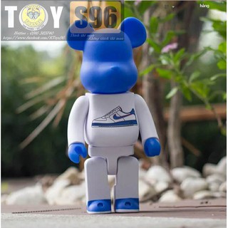 Mô hình Bearbrick Nike SB 28 cm (400%)