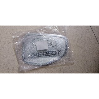 Ốp nắp bình xăng xe ford everest 2008-2016