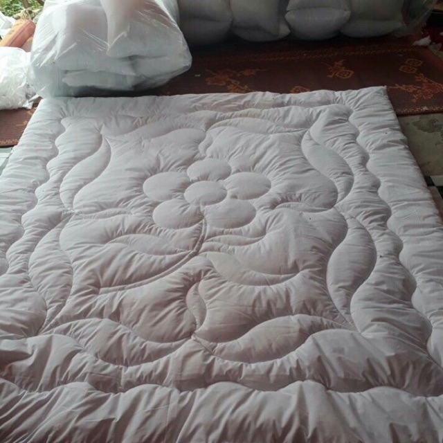 Ruột Chăn Everlan Cao Cấp 2mx2m2 Loại 3kg