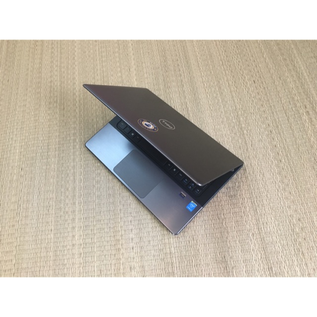 Laptop UFO Dell 5470 i5 mỏng nhẹ thời trang vỏ nhôm sang trọng vga chiến game mượt