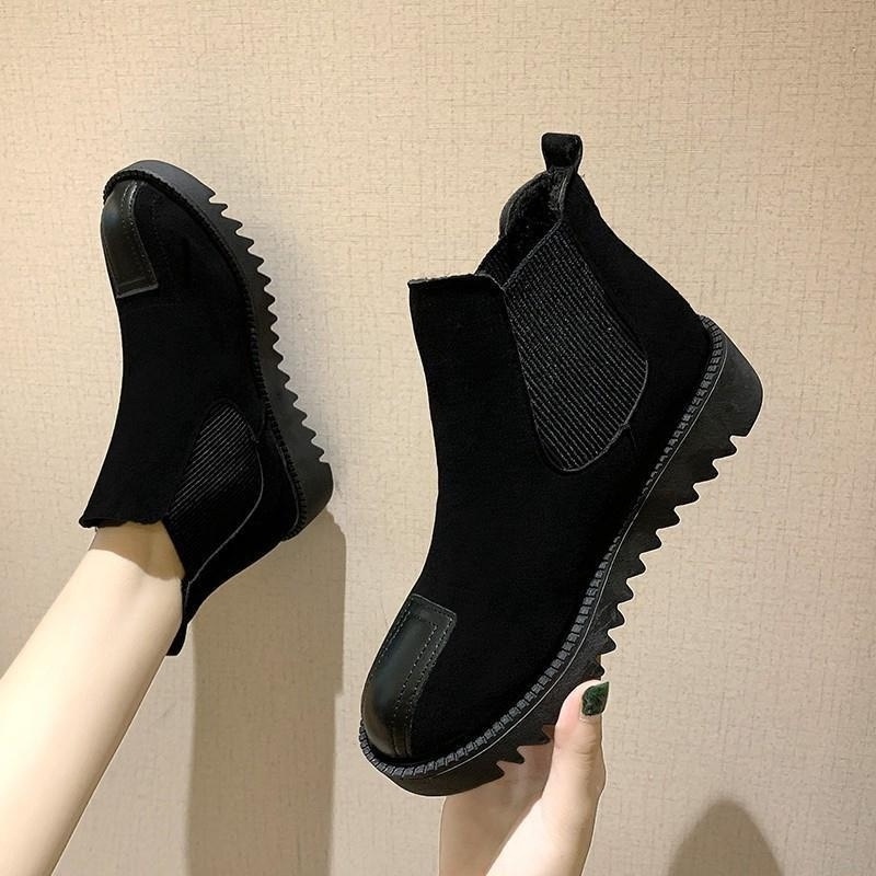 Giày chelsea boots nữ DVT da lộn, đế dày, thoải mái DP06