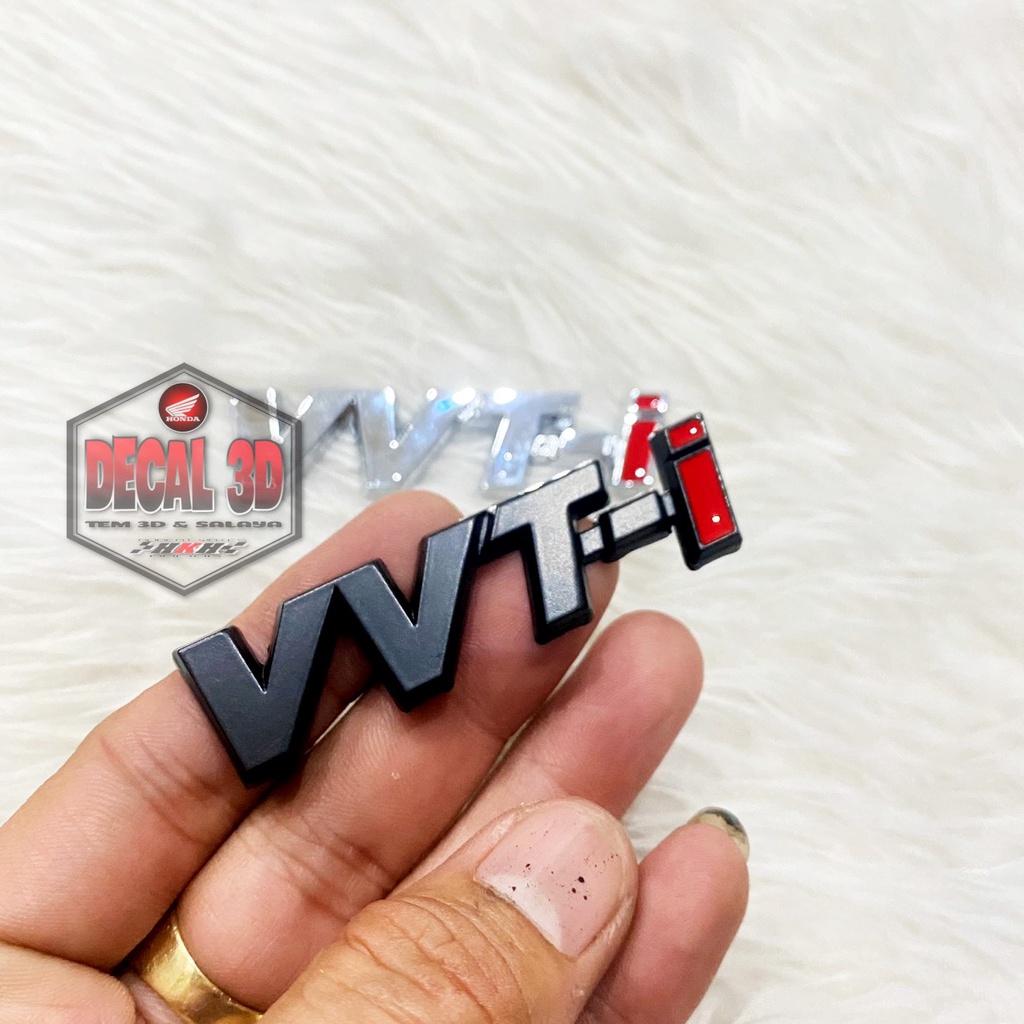 Logo VVT-i chất liệu kim loại sơn tỉnh điện trang trí ô tô xe máy siêu đẹp
