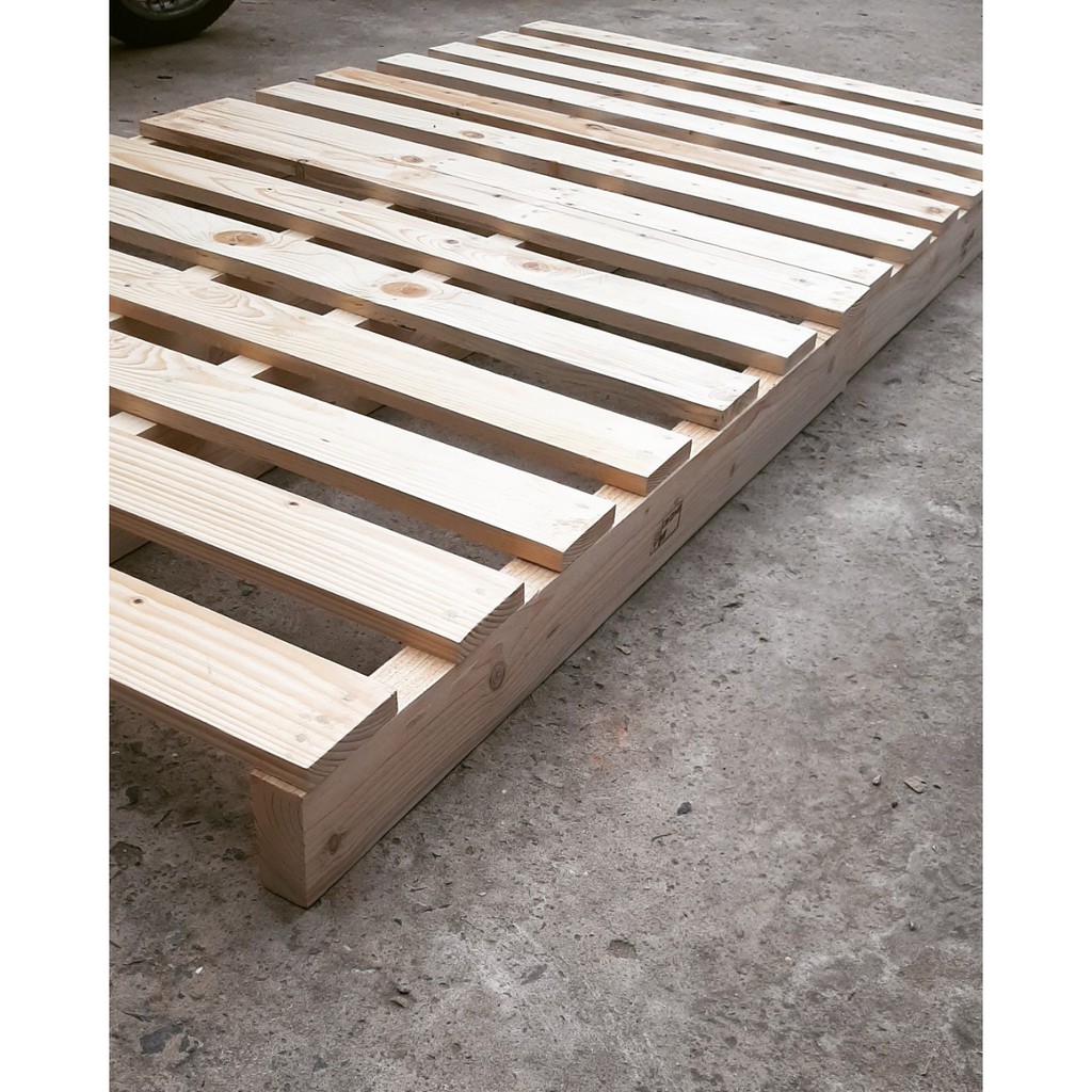 Giường Ngủ Pallet Gỗ Thông Gấp Gọn