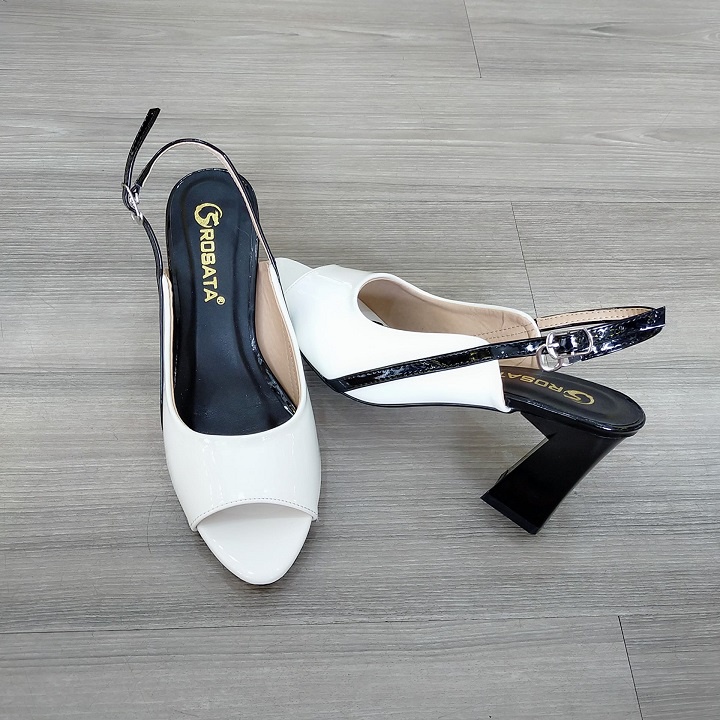 Giày sandal nữ cao gót 7 phân hai màu đen trắng hàng hiệu rosata ro311