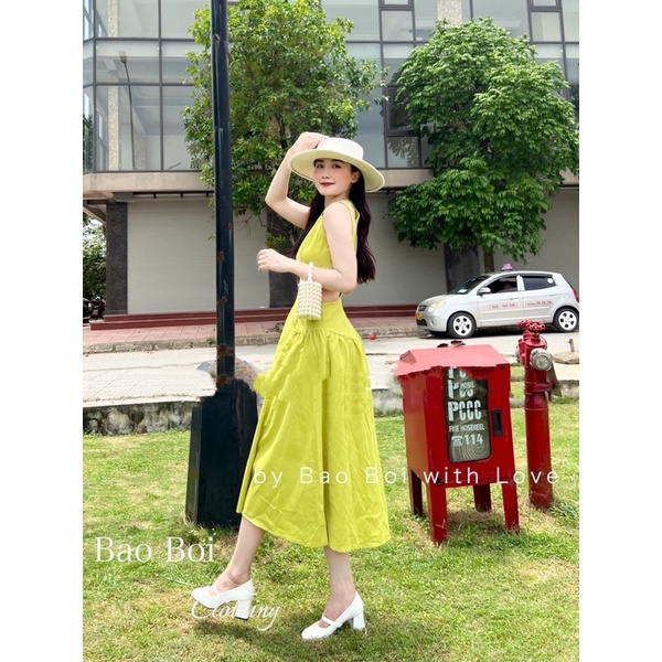 Váy cut out hở eo dáng dài