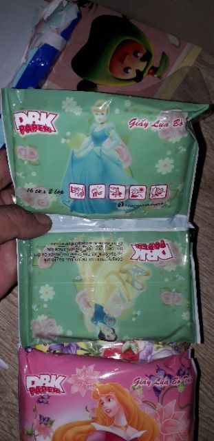 Set 5 bịch giấy lụa bỏ túi có mùi thơm dễ chịu sản xuất tại Việt Nam