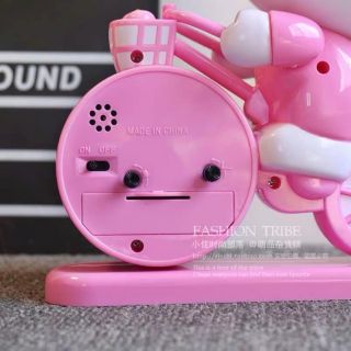 Đồng hồ kitty xe đạp để bàn có báo thức