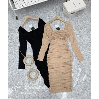 Đầm body dúm cổ vuông