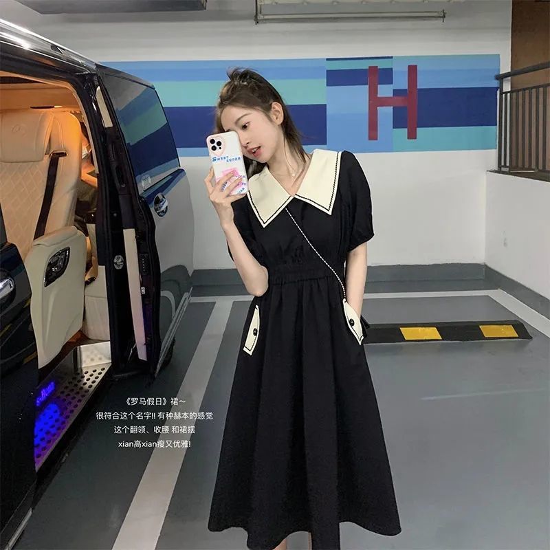 Đầm tay phồng ôm dáng xinh xắn cổ điển kiểu Pháp