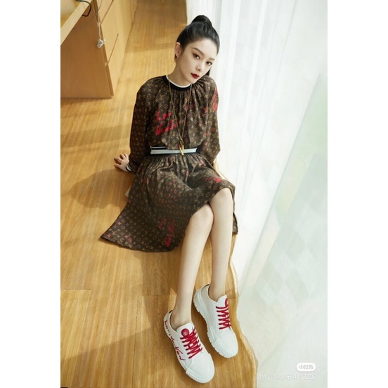Đầm nữ dáng xoè thắt eo cổ tròn thương hiệu thời trang cao cấp Louis Vuitton LV