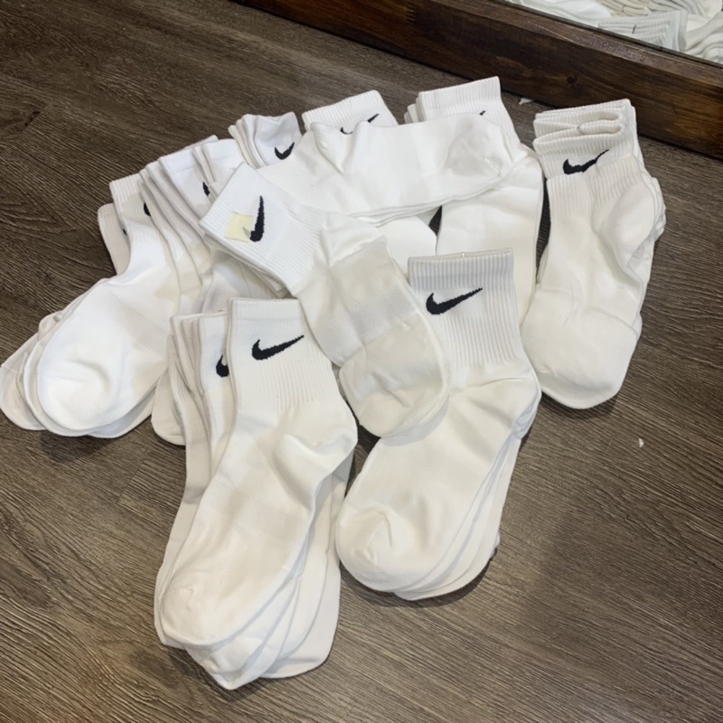 Tất thể thao cao cổ nam nữ BuiVintage, tất hàng Trung loại đẹp Bui Vintage