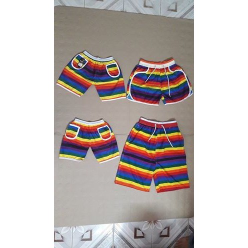 Combo 4 quần đi biển mẫu cầu vồng bố mẹ và hai con
