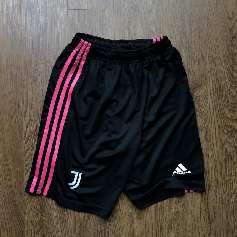 Bộ quần áo thể thao,áo bóng đá,đá banh CLB Juventus đen(Juve) 2021 - 2022 vải gai Thái,mềm,mát,mịn,thấm hút mồ hôi.