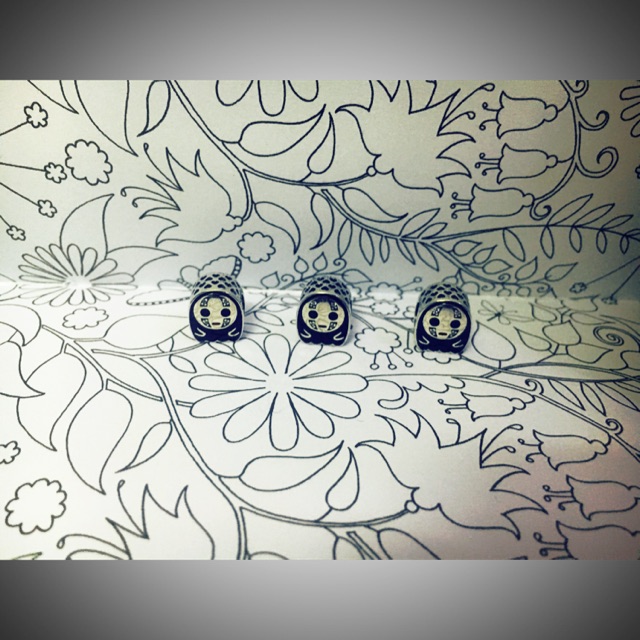Charm Vô diện - Bạc 925  - Vừa Pan