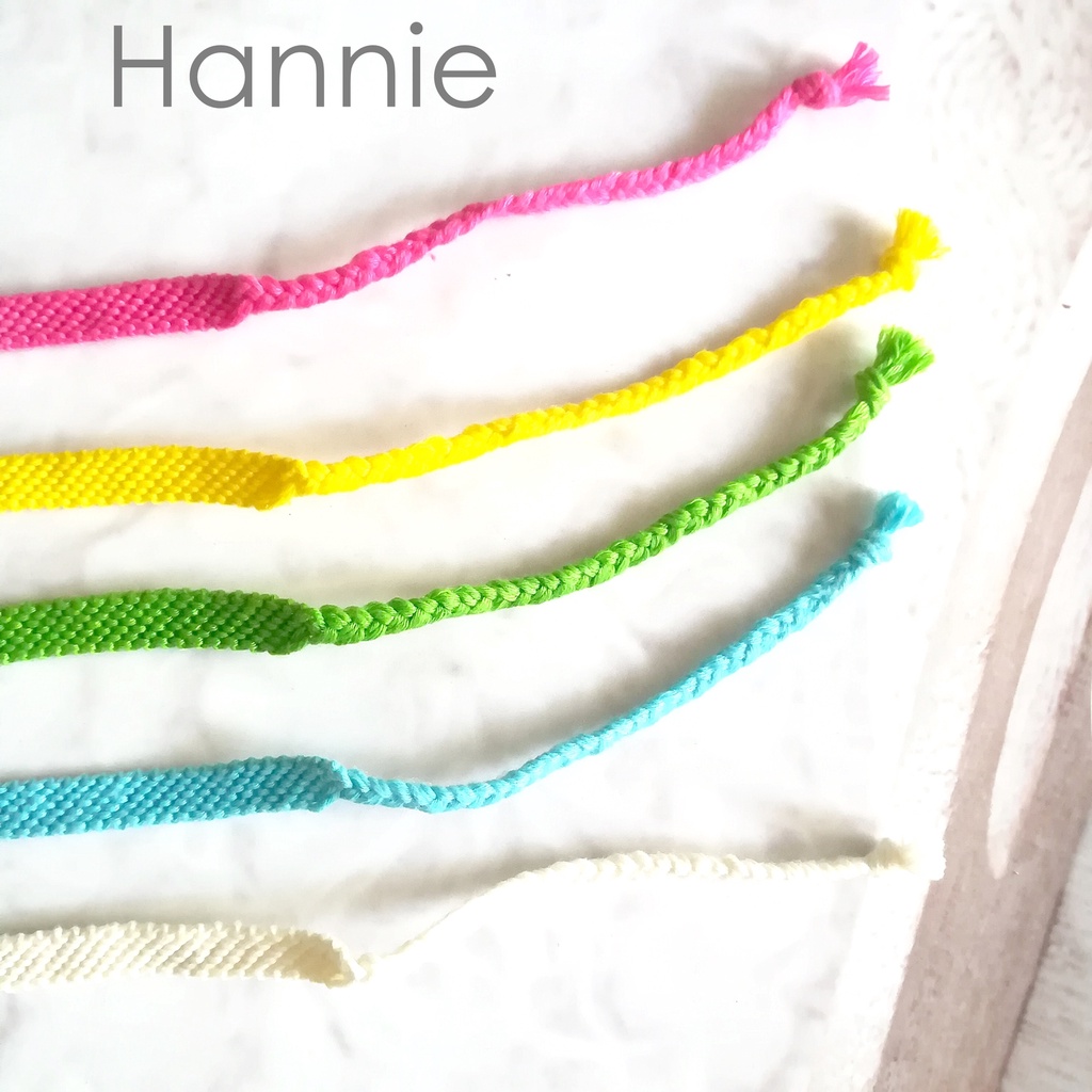 Vòng chân chỉ tình bạn màu vàng hồng xanh lá xanh biển trắng - Friendship Bracelet