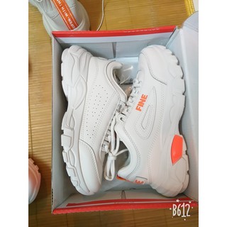 Giày sneaker nữ đẹp mới nhất đế cao