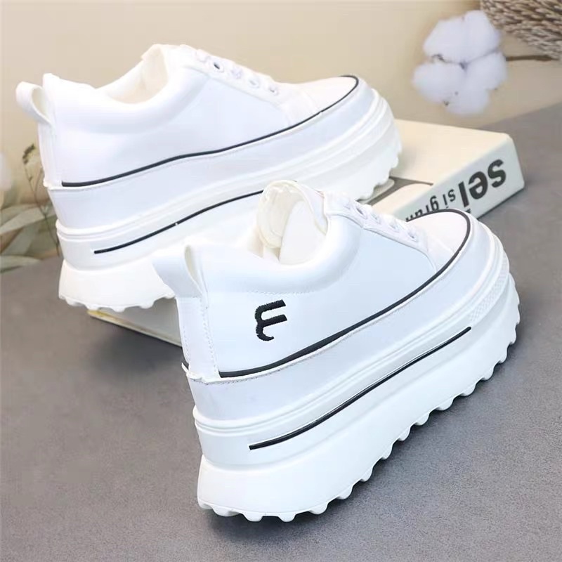 Giày thể thao đế độn 9cm