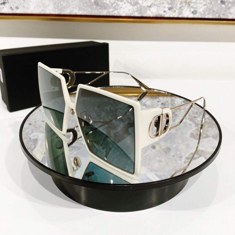 S A L E Mắt Kính Dior Trend giá sỉ